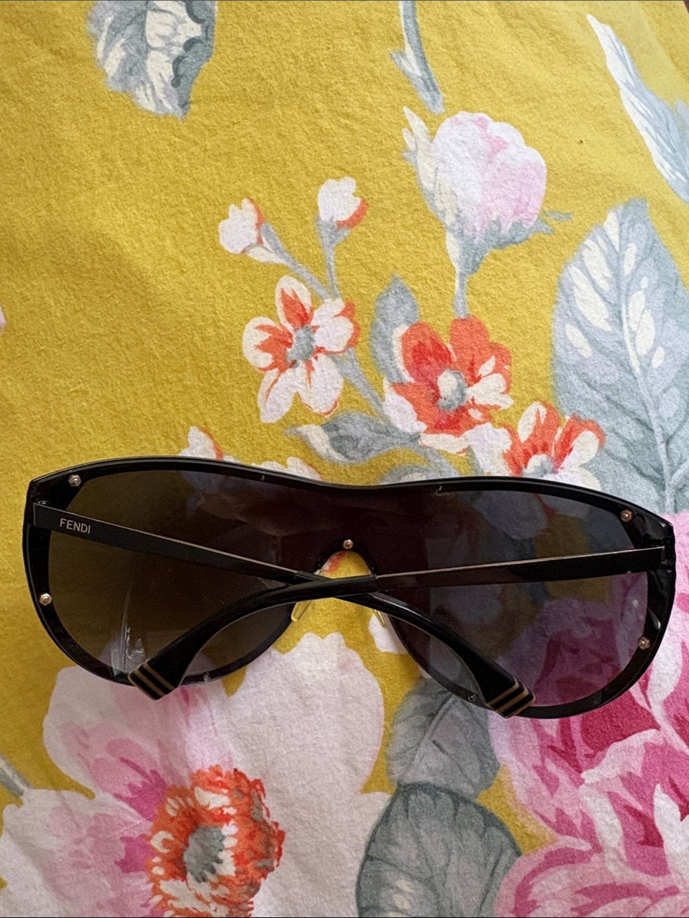 Fendi Black Shield Sunglasses with Dark Gradient Lenses - Picture 2 of 4